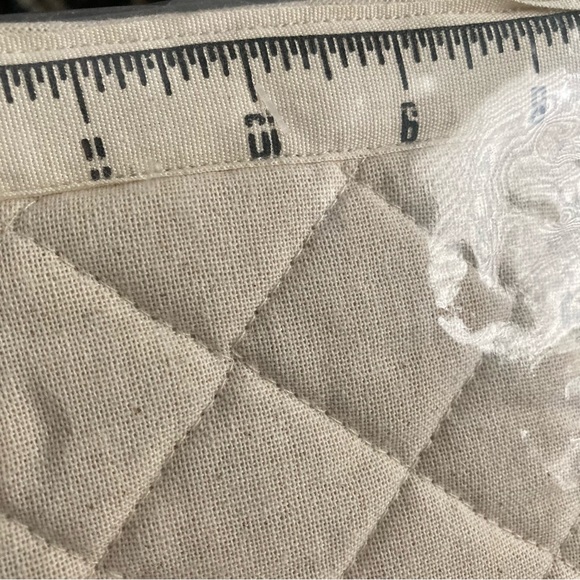 Oven Mitt Set - Picture 4 of 4